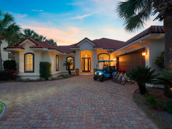 Luxurious Beach House in Destin - Private Pool & Spa